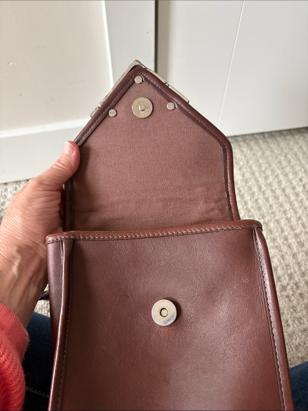 Vintage Brighton Leather Crossbody Bag with Metal Accents - Picture 11 of 11